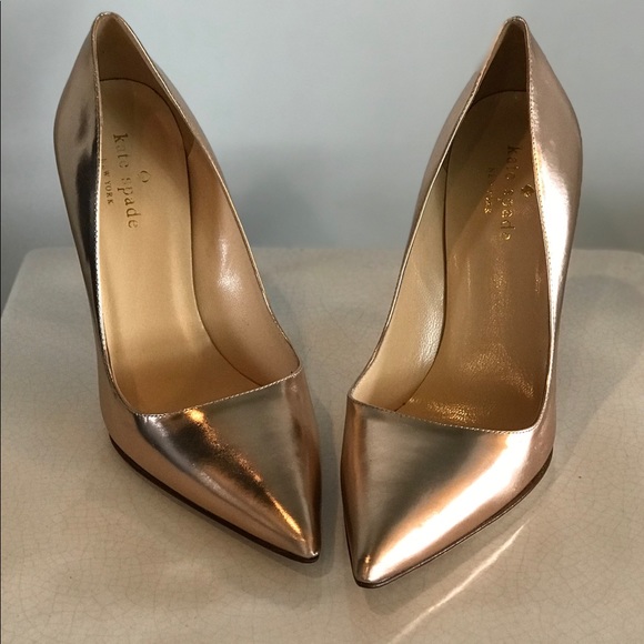 kate spade Shoes - NWT Kate Spade Licorice Shoe Rose Gold Heel Pump Holiday Date